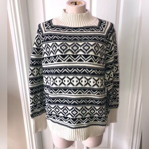 Chaps Black and White Patterned Sweater